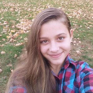 Meet your Posher, Hayley